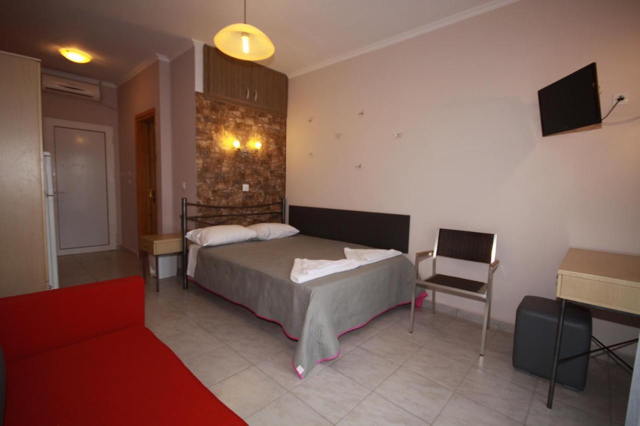 Zephyros Rooms Órmos Panajías Eksteriør bilde