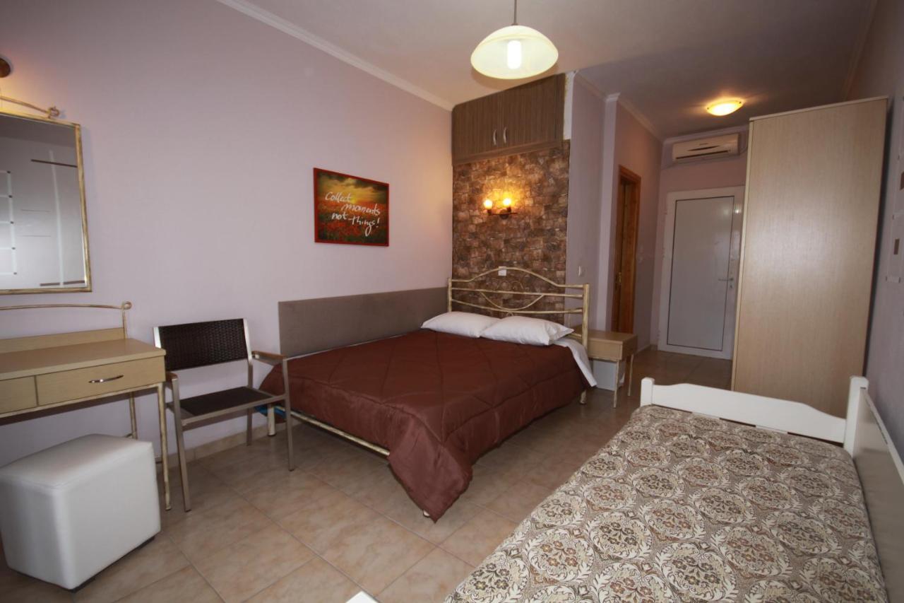 Zephyros Rooms Órmos Panajías Eksteriør bilde