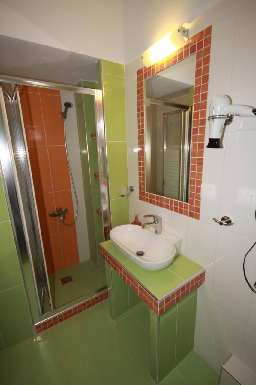 Zephyros Rooms Órmos Panajías Eksteriør bilde