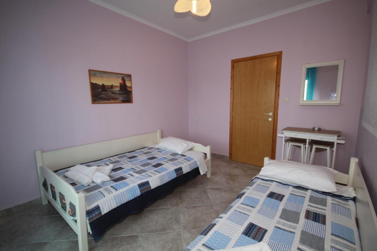 Zephyros Rooms Órmos Panajías Eksteriør bilde
